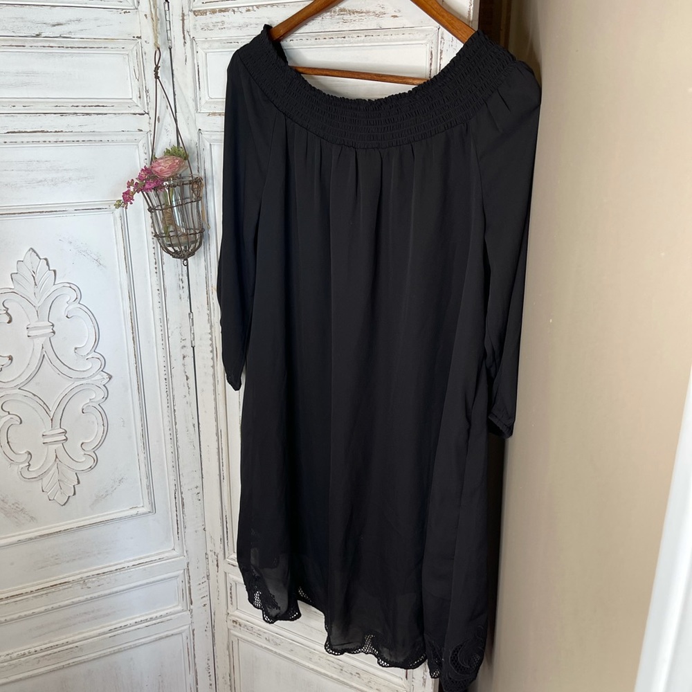 NWT Black Chicos HighLo Flowy off the shoulder top